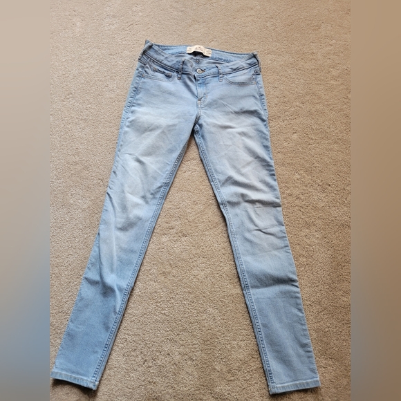 Jeans - Picture 2 of 3